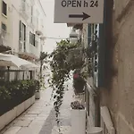 Alojamento de Acomodação e Pequeno-almoço Portadamare Trani