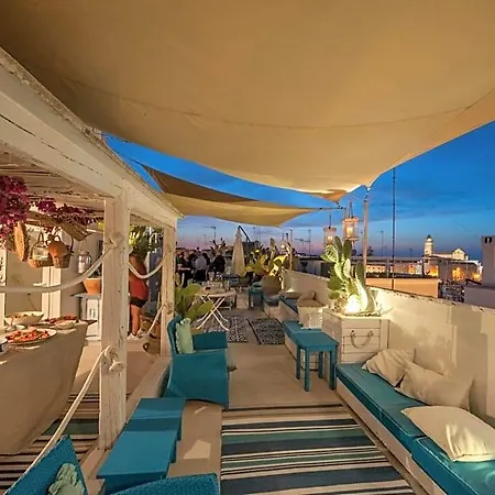 Portadamare Terrazza Panoramica Bed & Breakfast Trani