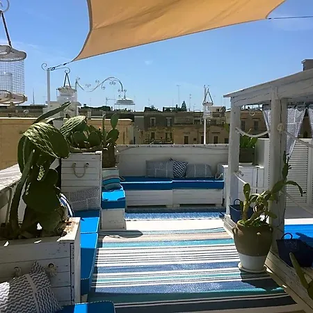 Portadamare Terrazza Panoramica Bed & Breakfast Trani